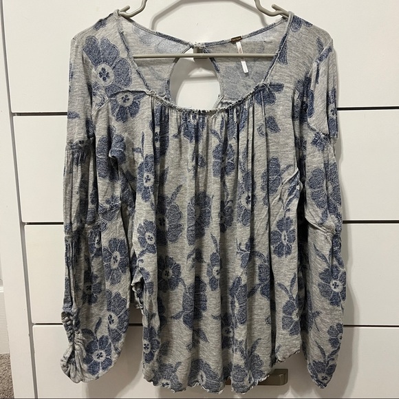 Free People Zoe Printed Grey & Blue Floral Blouse - Picture 3 of 8